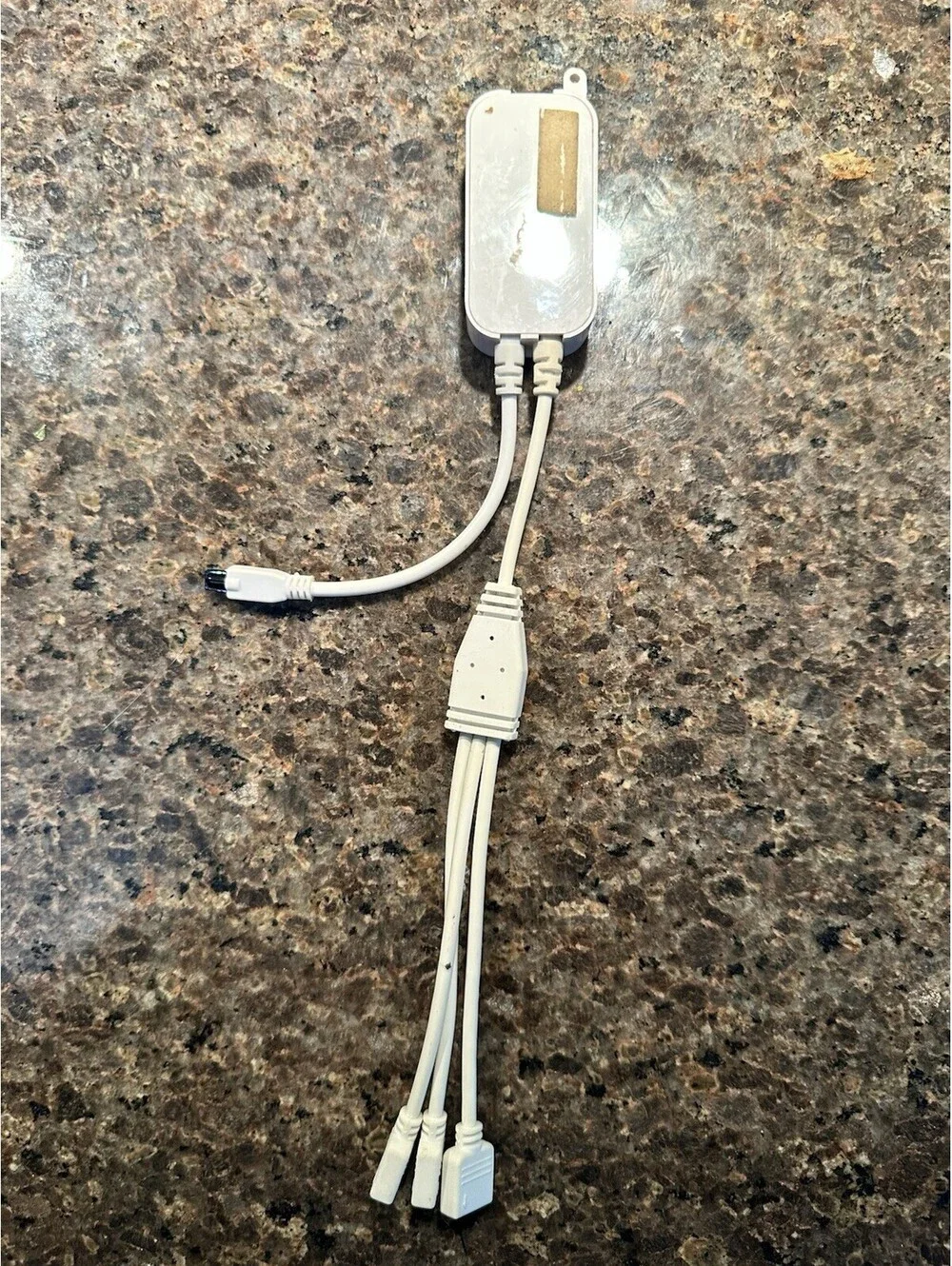 Replacement Cenpek LED Strip Light Controller 3 Buttons IR Sensor 3-Way Splitter